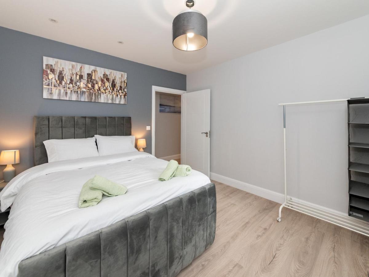 Pass The Keys Brand New Stylish 2br Flat In Centre