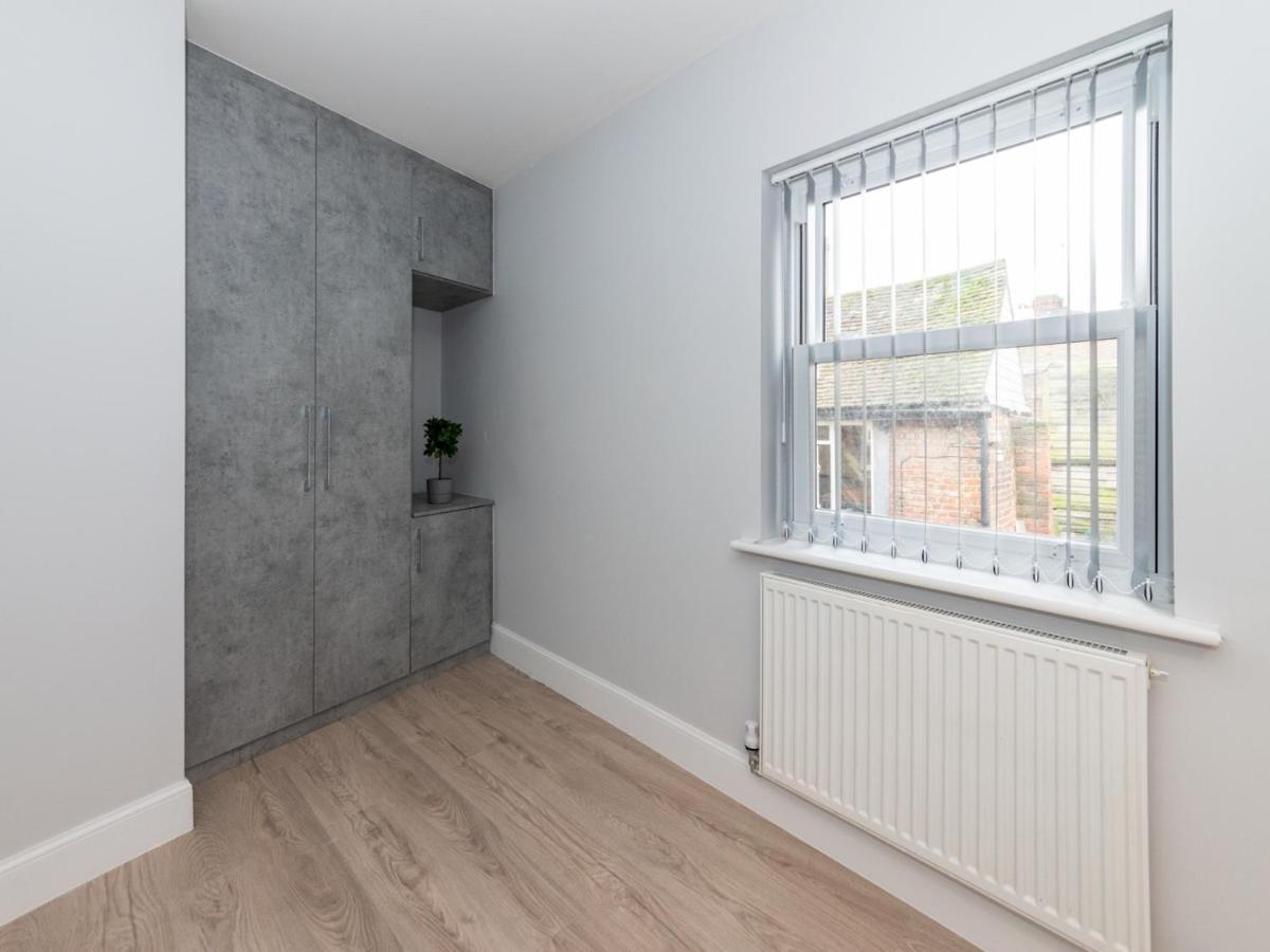 Pass The Keys Brand New Stylish 2br Flat In Centre